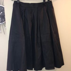 Leather black midi skirt with pockets!